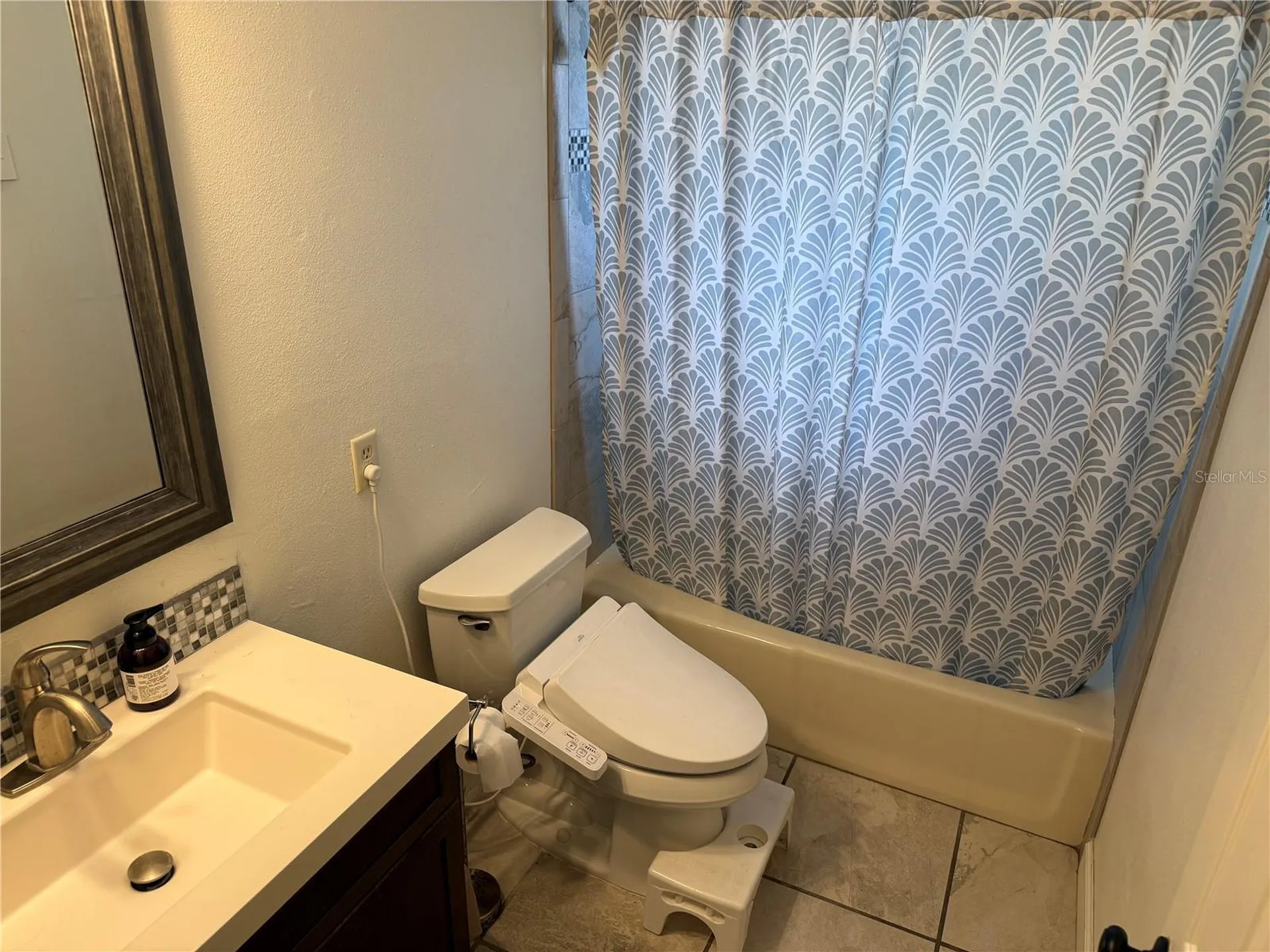 4232 County Road 400 Lake Panasoffkee FL 33538