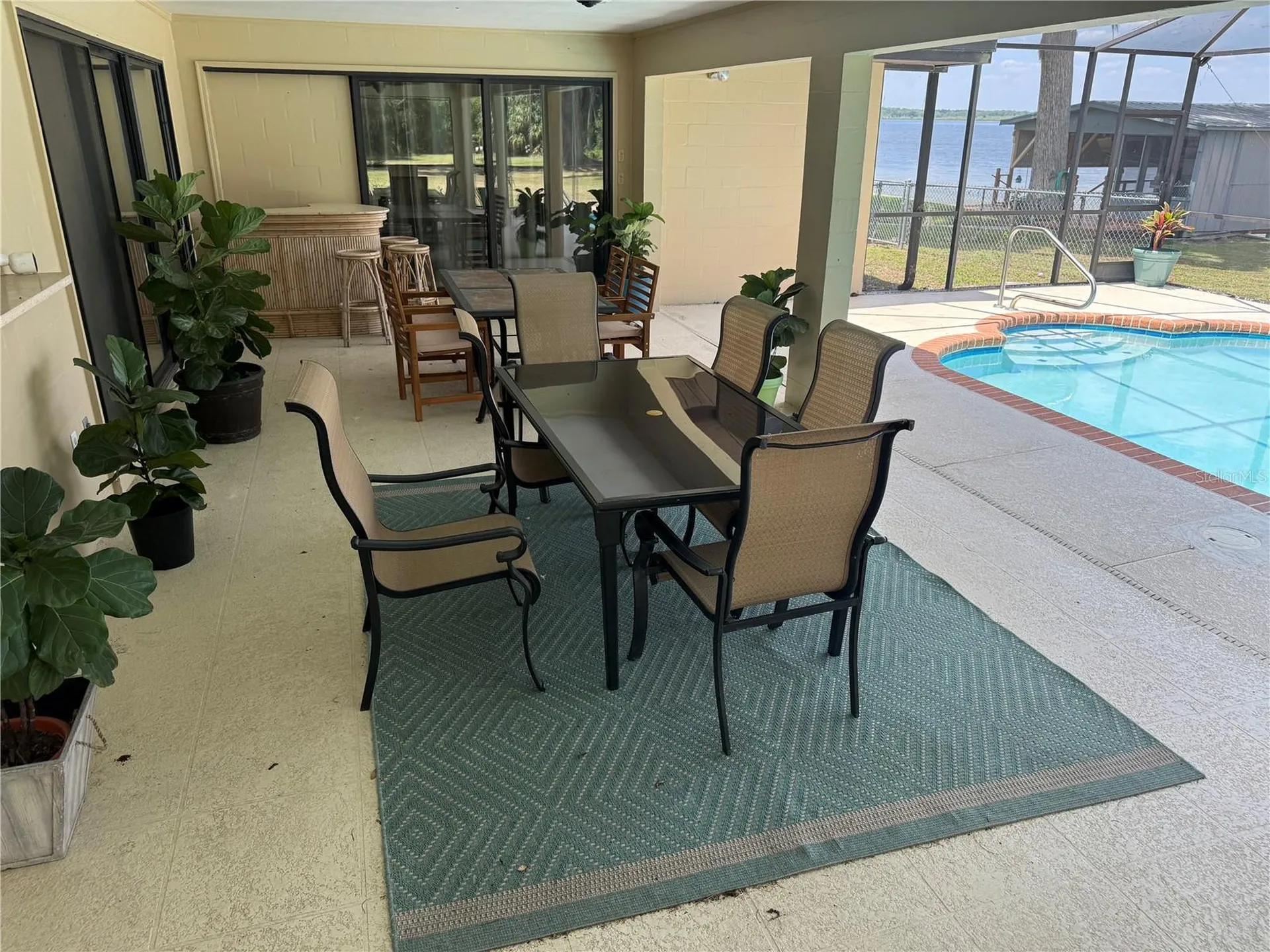 4232 County Road 400 Lake Panasoffkee FL 33538