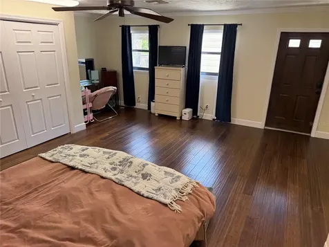 4232 County Road 400 Lake Panasoffkee FL 33538