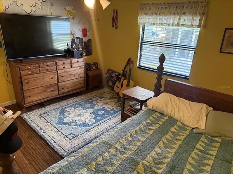4232 County Road 400 Lake Panasoffkee FL 33538