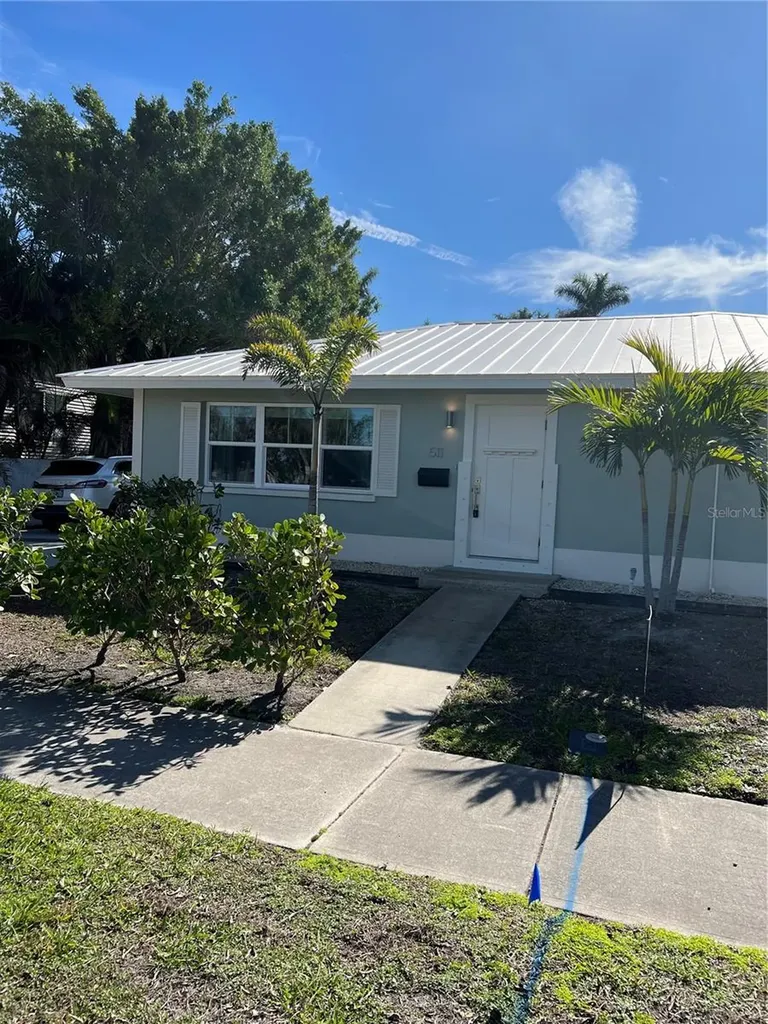 511 W Retta Esplanade Punta Gorda FL 33950