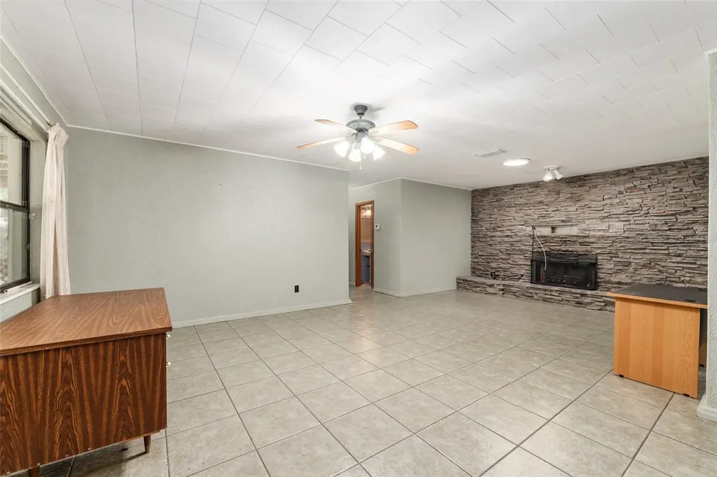4367 S Us 301 Bushnell FL 33513