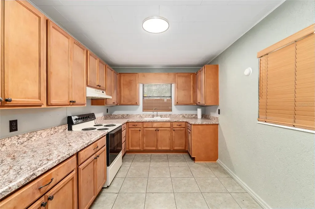 4367 S Us 301 Bushnell FL 33513