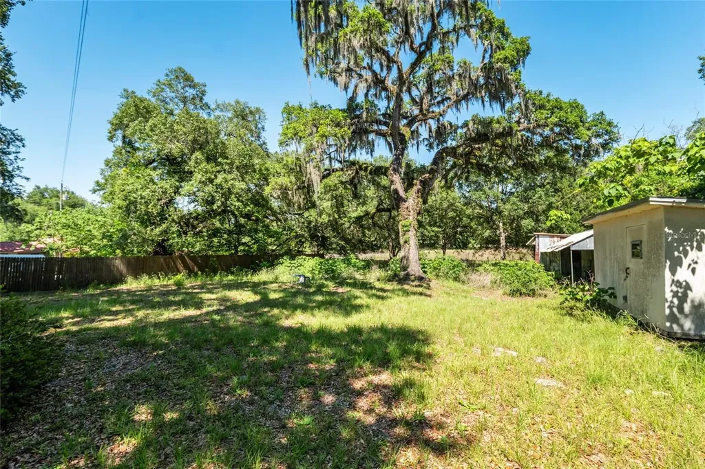4367 S Us 301 Bushnell FL 33513