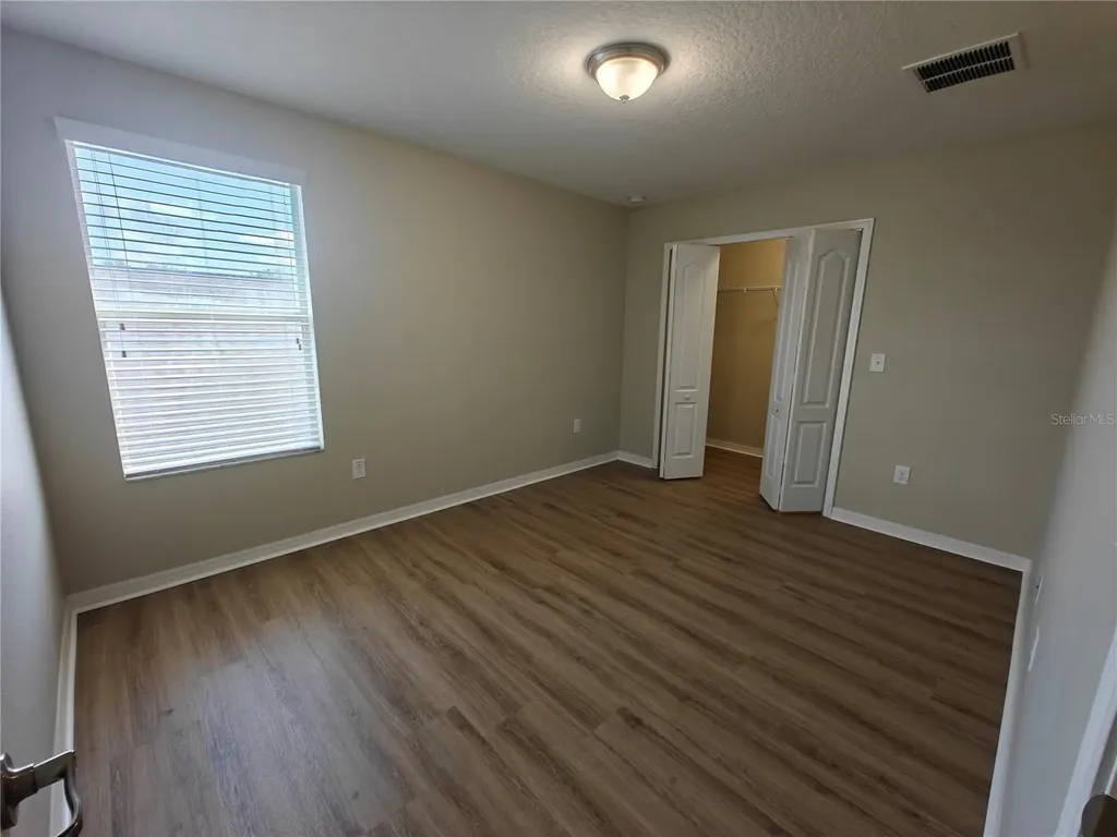 2221 Grantham Avenue Davenport FL 33837