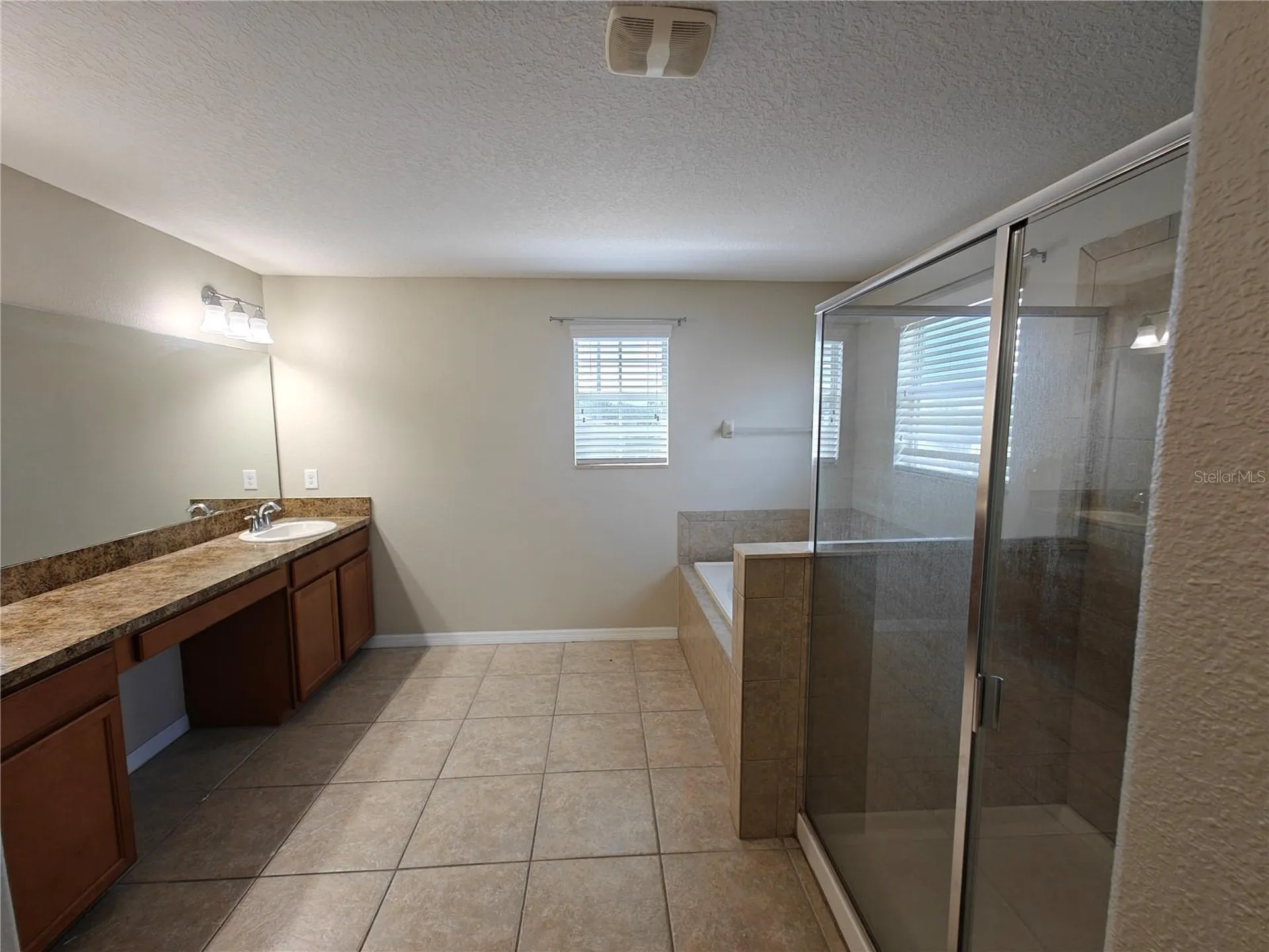 2221 Grantham Avenue Davenport FL 33837