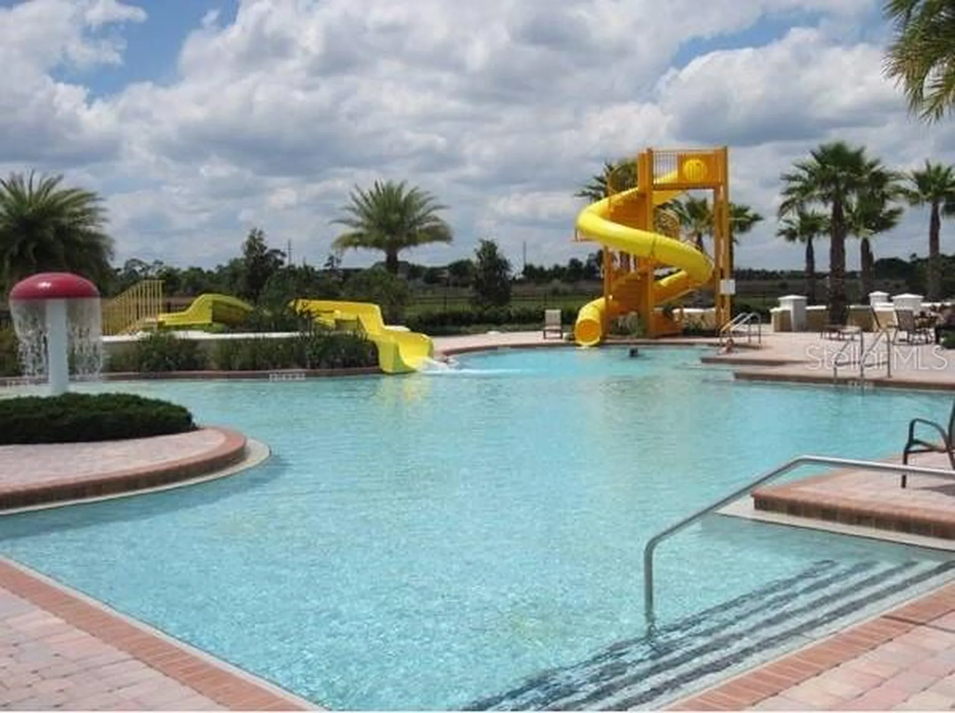 2221 Grantham Avenue Davenport FL 33837