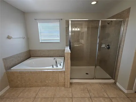 2221 Grantham Avenue Davenport FL 33837