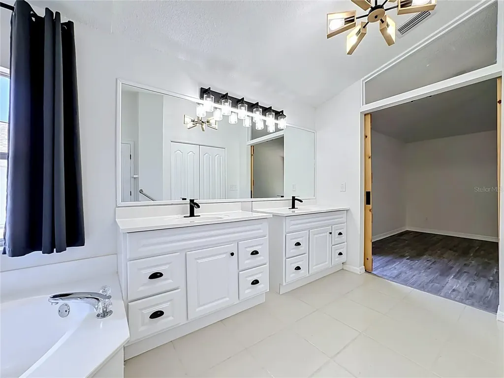 1707 Tremont Court Sun City Center FL 33573