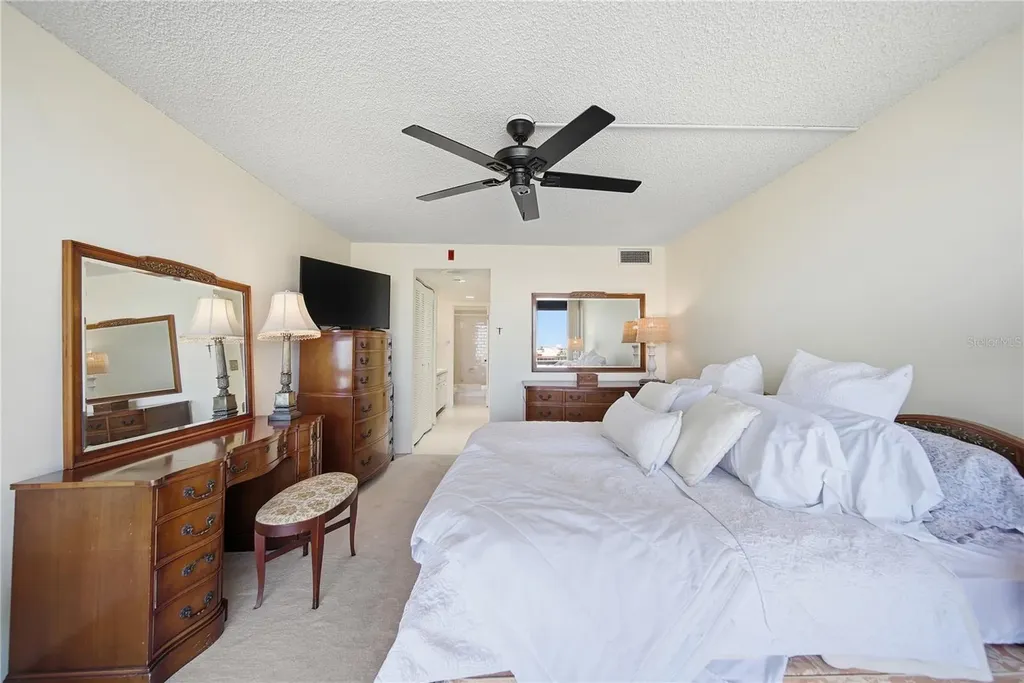 1 Key Capri Treasure Island FL 33706