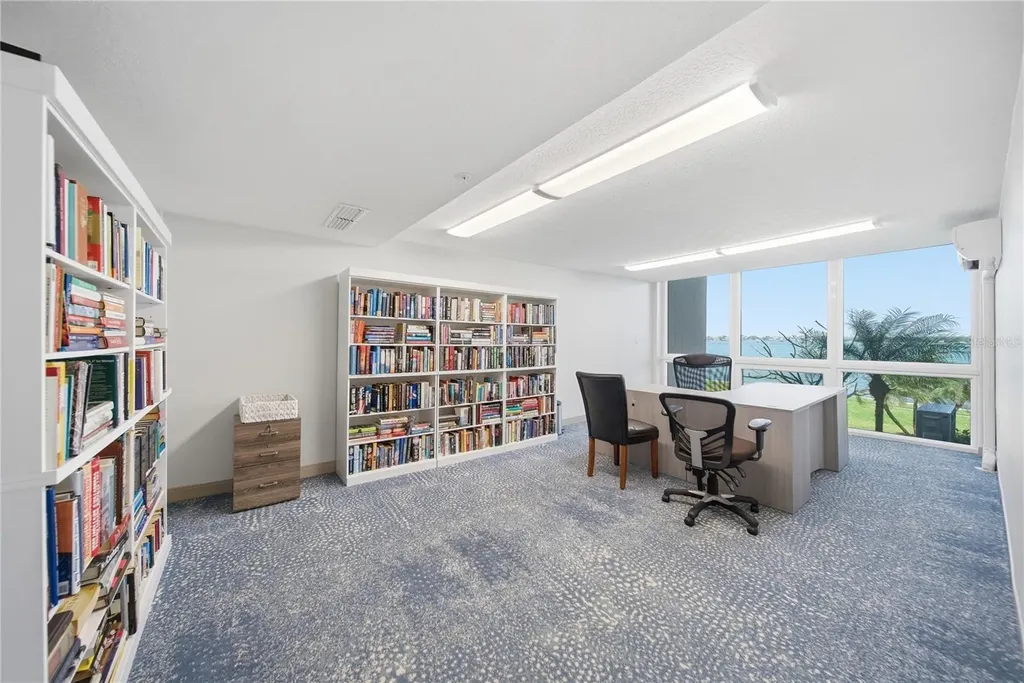 1 Key Capri Treasure Island FL 33706