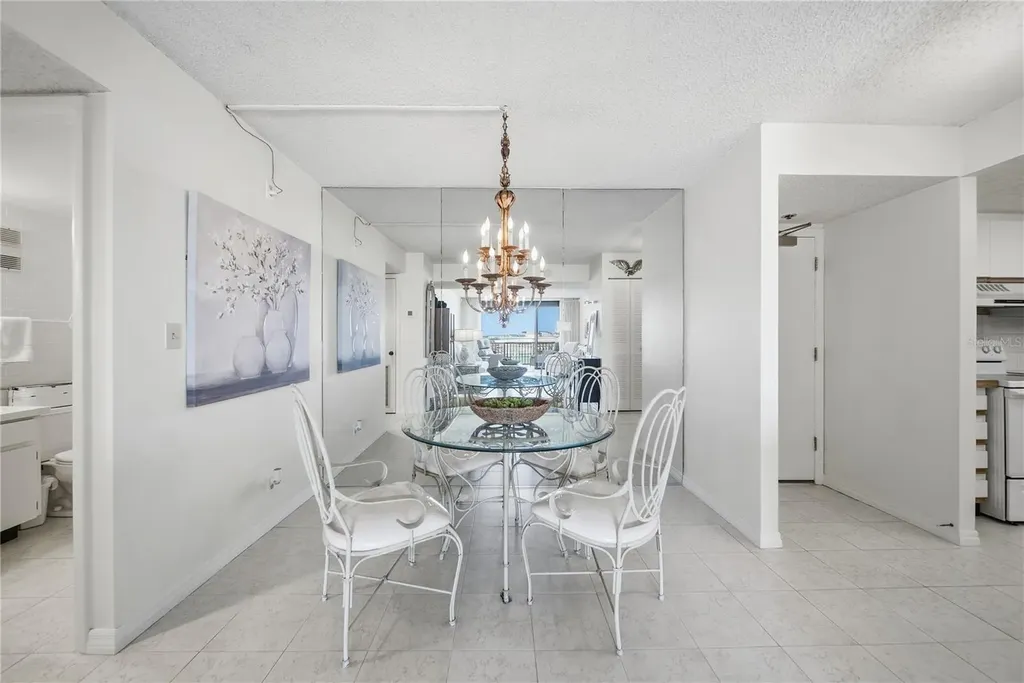 1 Key Capri Treasure Island FL 33706