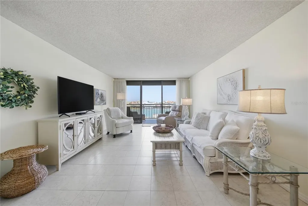 1 Key Capri Treasure Island FL 33706