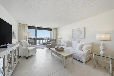 1 Key Capri Treasure Island FL 33706