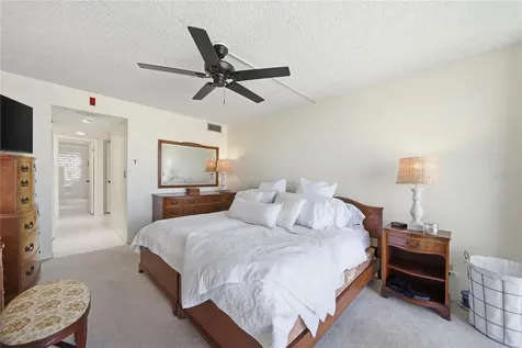 1 Key Capri Treasure Island FL 33706