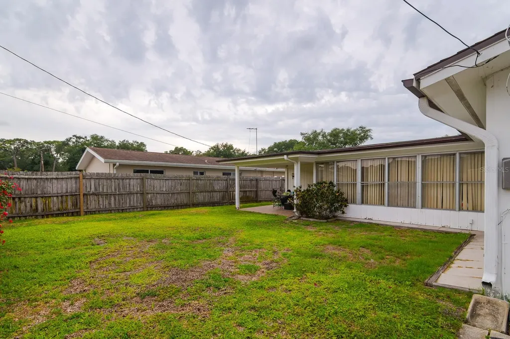 1825 Yale Drive Clearwater FL 33765