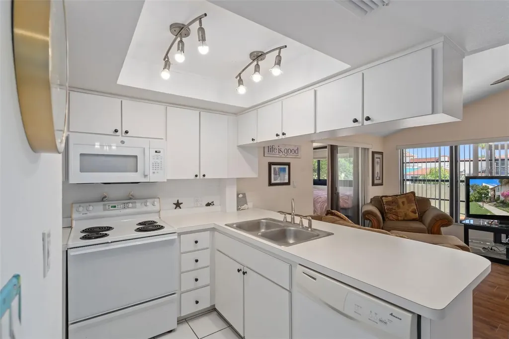 2571 Cyprus Drive Palm Harbor FL 34684