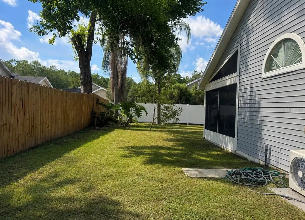 1430 Walden Oaks Place Plant City FL 33563