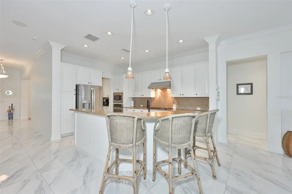 5318 Loon Nest Court Apollo Beach FL 33572