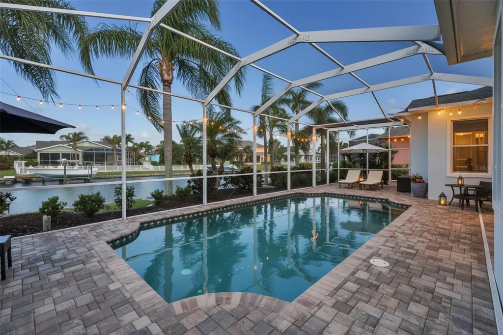 5318 Loon Nest Court Apollo Beach FL 33572