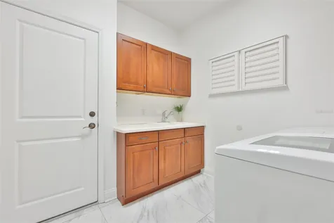 5318 Loon Nest Court Apollo Beach FL 33572