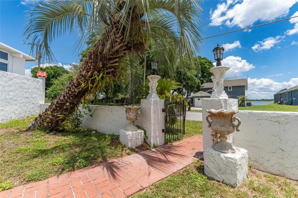 815 Lake Jessie Drive Winter Haven FL 33881