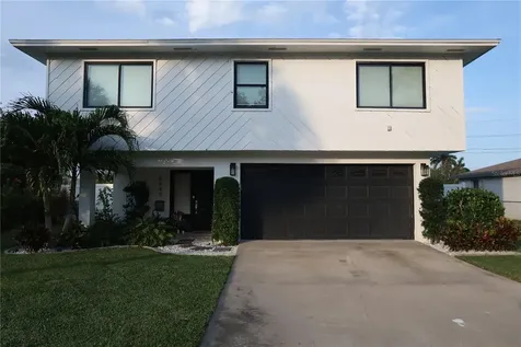 5945 Venetian Boulevard NE St Petersburg FL 33703