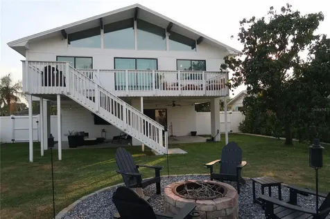 5945 Venetian Boulevard NE St Petersburg FL 33703