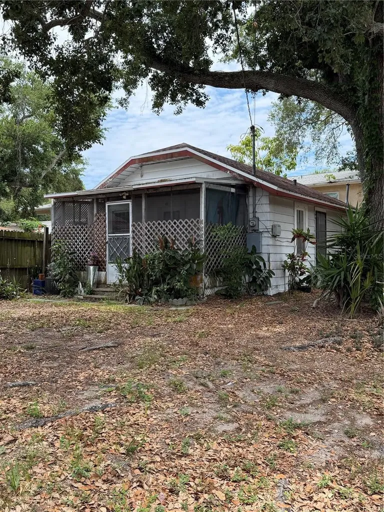 605 Belleview Boulevard Belleair FL 33756
