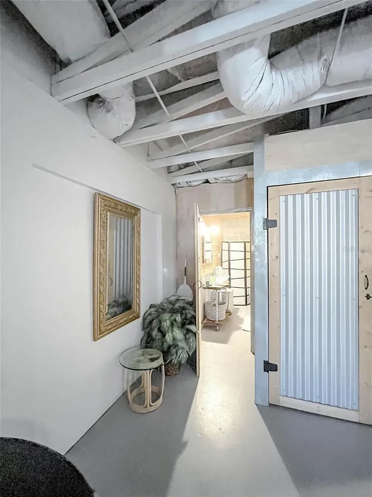 6541 Gateway Avenue Sarasota FL 34231