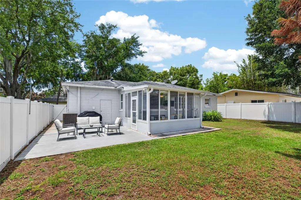 1117 Edwards Lane Orlando FL 32804