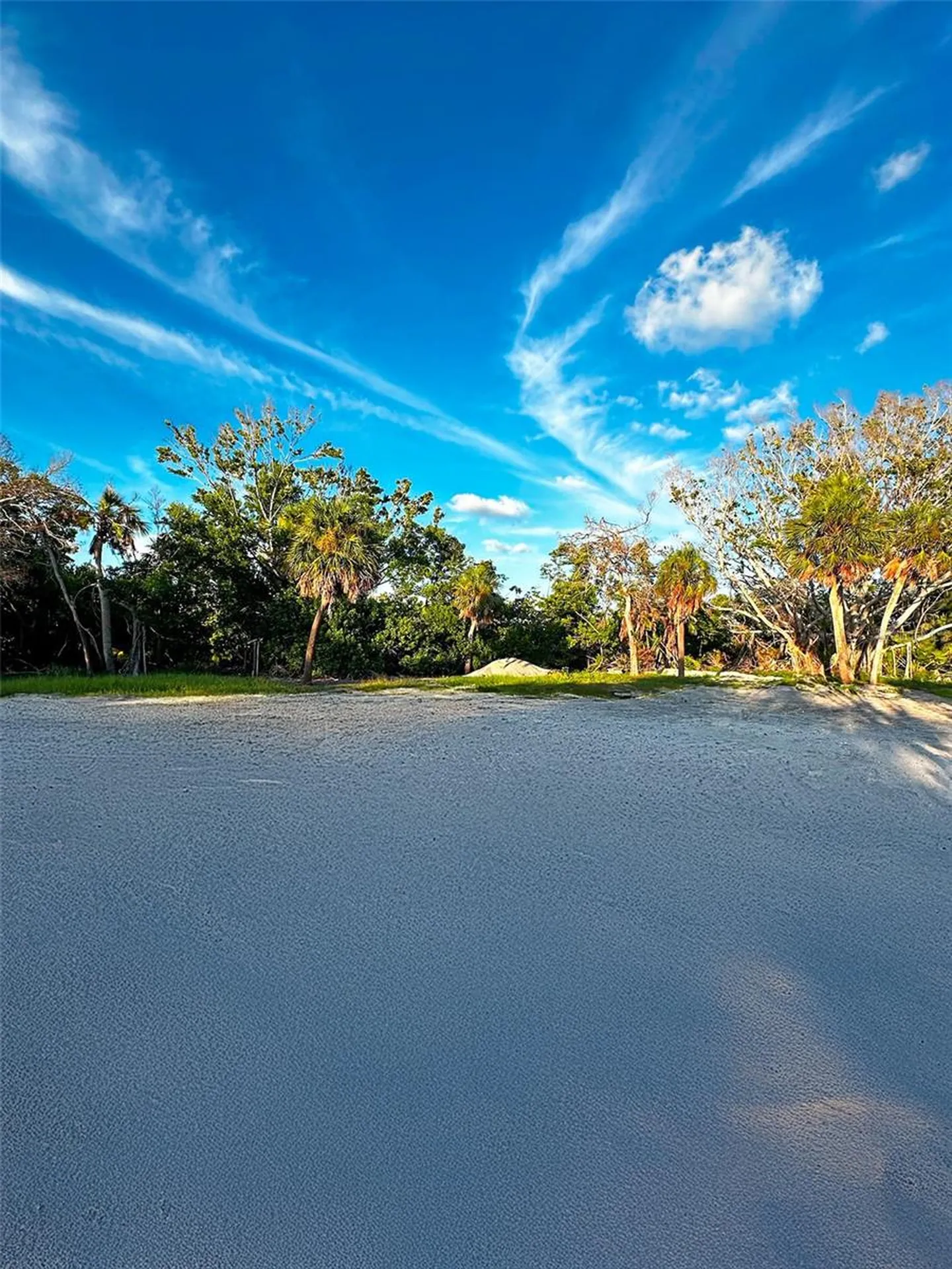 7825 Sanderling Road Sarasota FL 34242