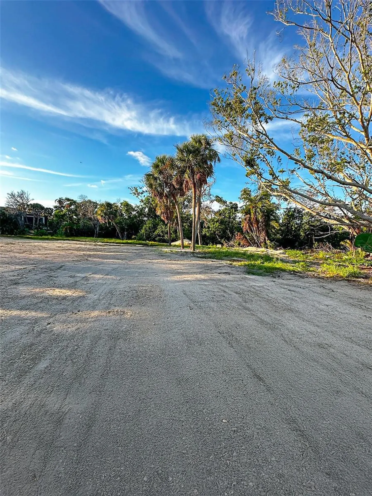 7825 Sanderling Road Sarasota FL 34242