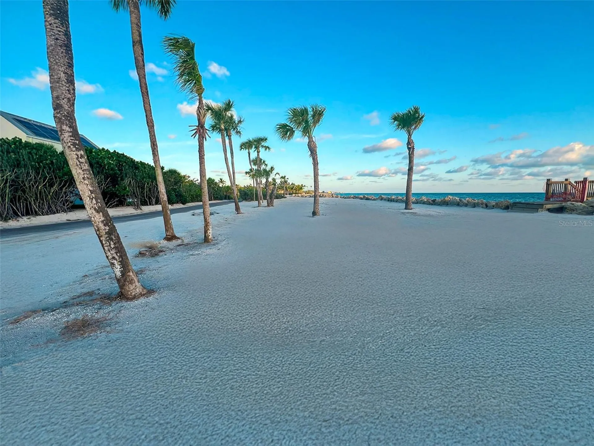 7825 Sanderling Road Sarasota FL 34242