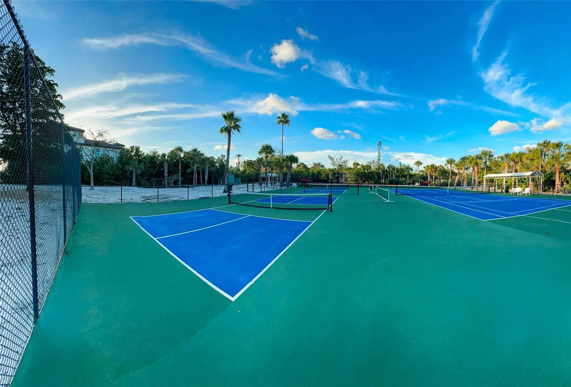 7825 Sanderling Road Sarasota FL 34242