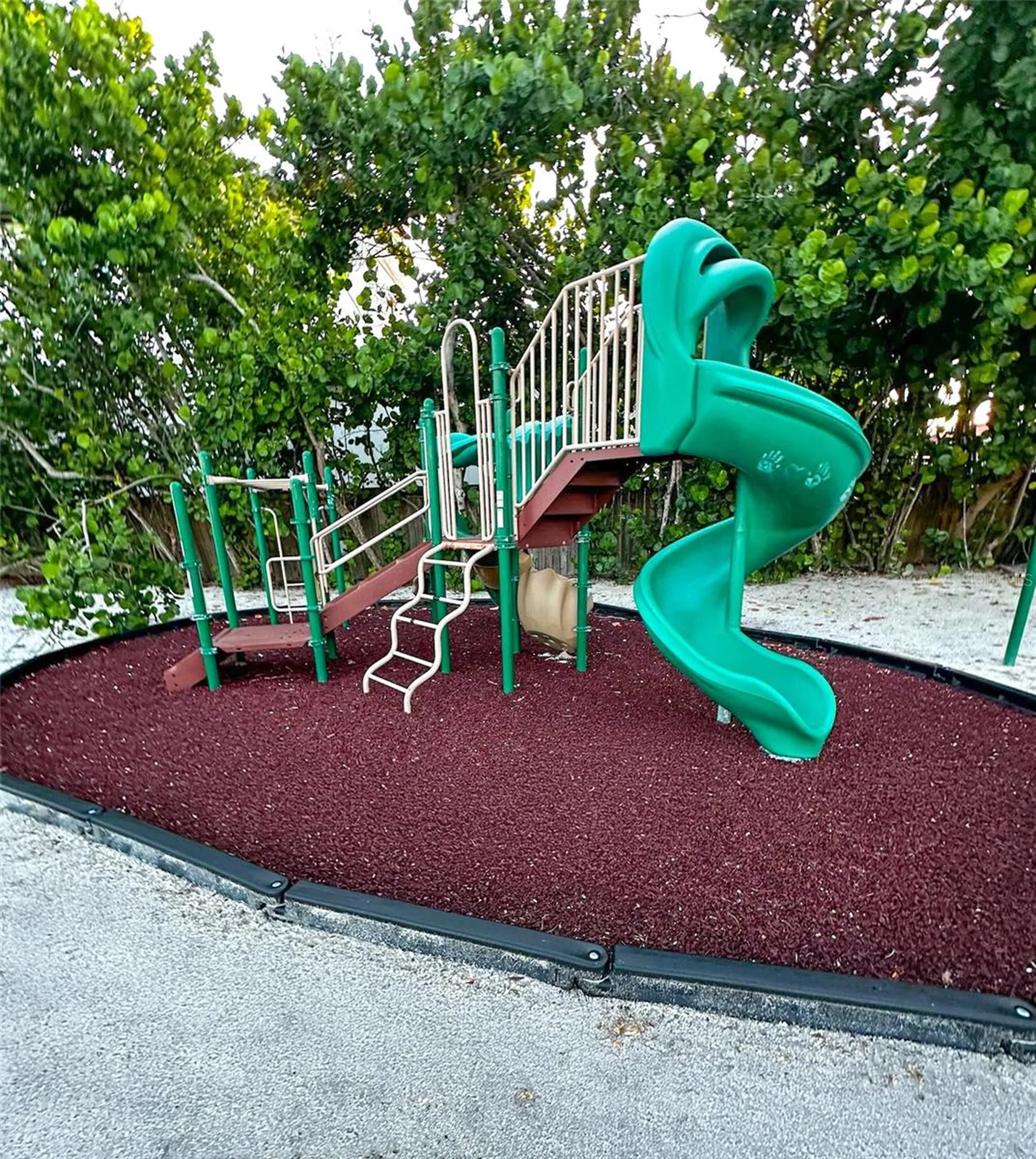7825 Sanderling Road Sarasota FL 34242