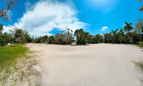 7825 Sanderling Road Sarasota FL 34242