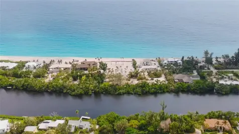 7825 Sanderling Road Sarasota FL 34242
