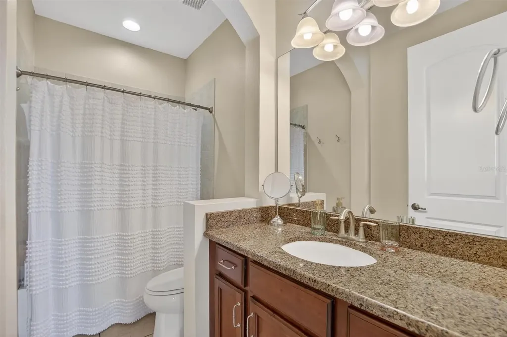 7959 Hampton Lake Drive Tampa FL 33647