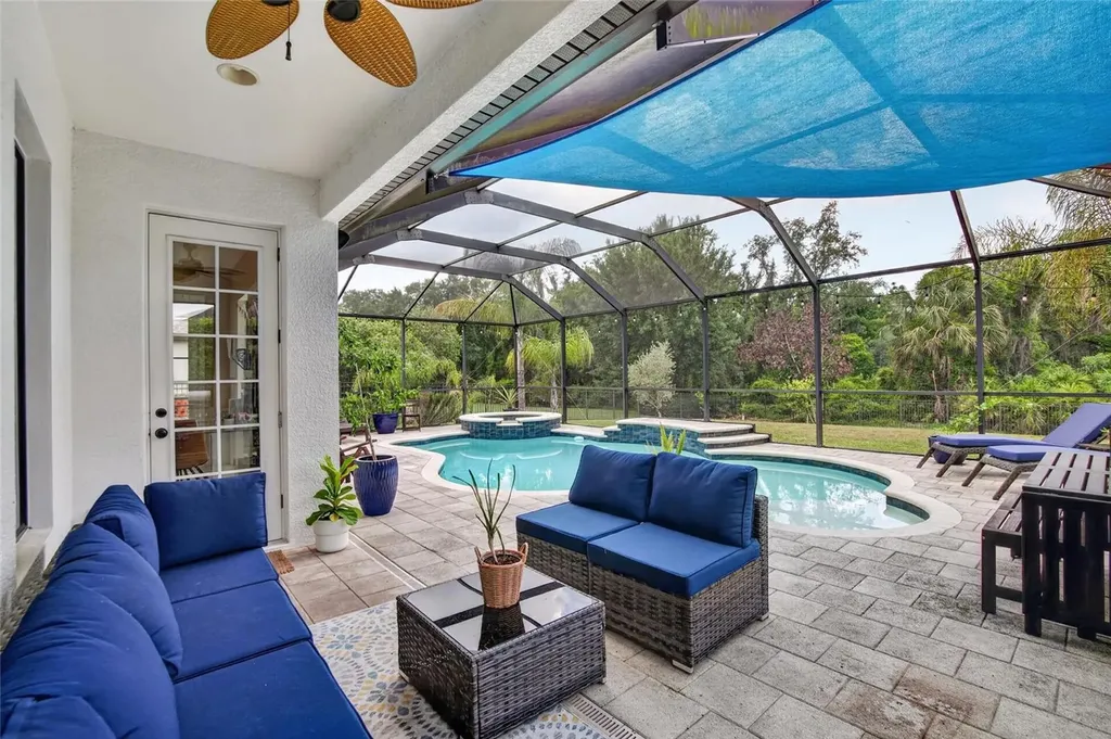7959 Hampton Lake Drive Tampa FL 33647