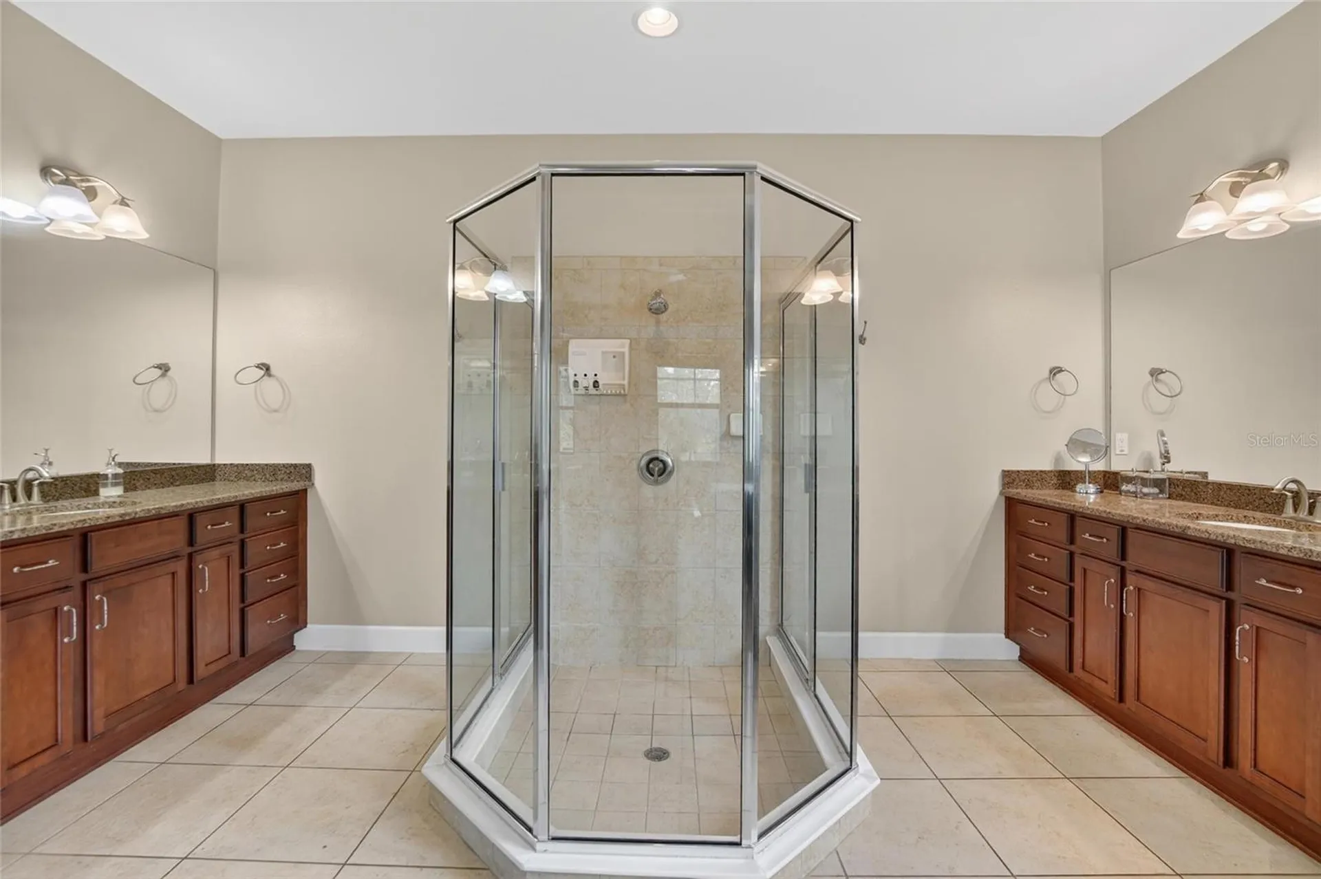 7959 Hampton Lake Drive Tampa FL 33647