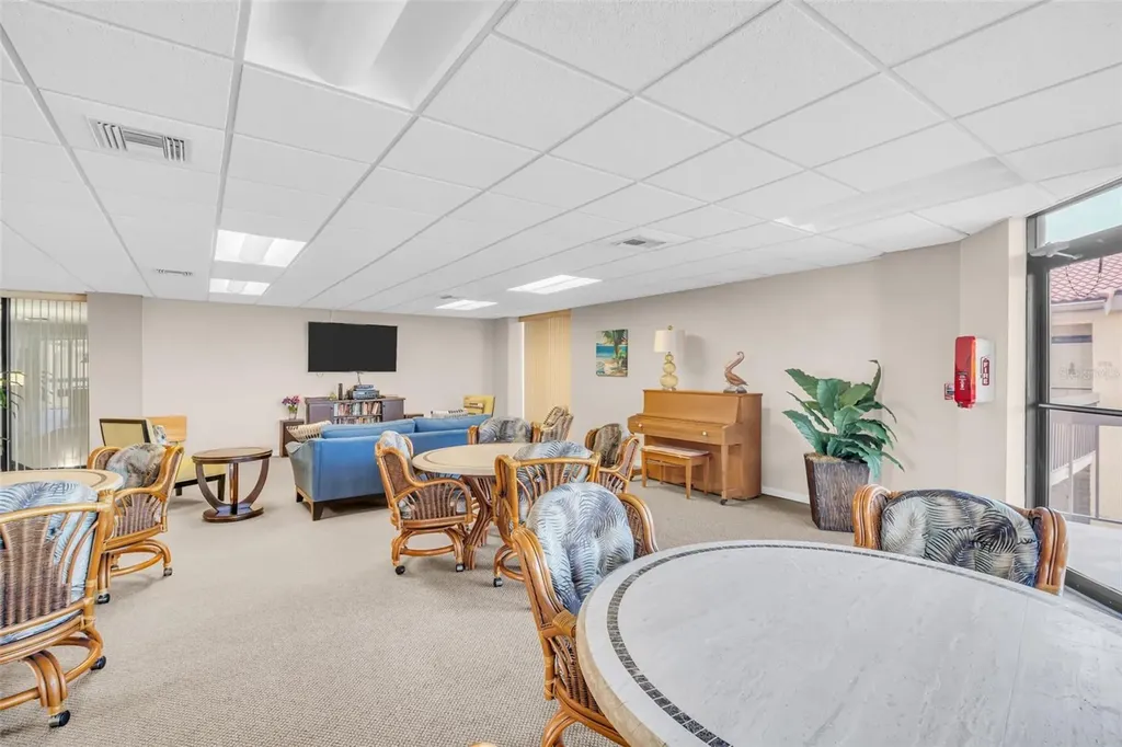 6158 Palma Del Mar So St Petersburg FL 33715