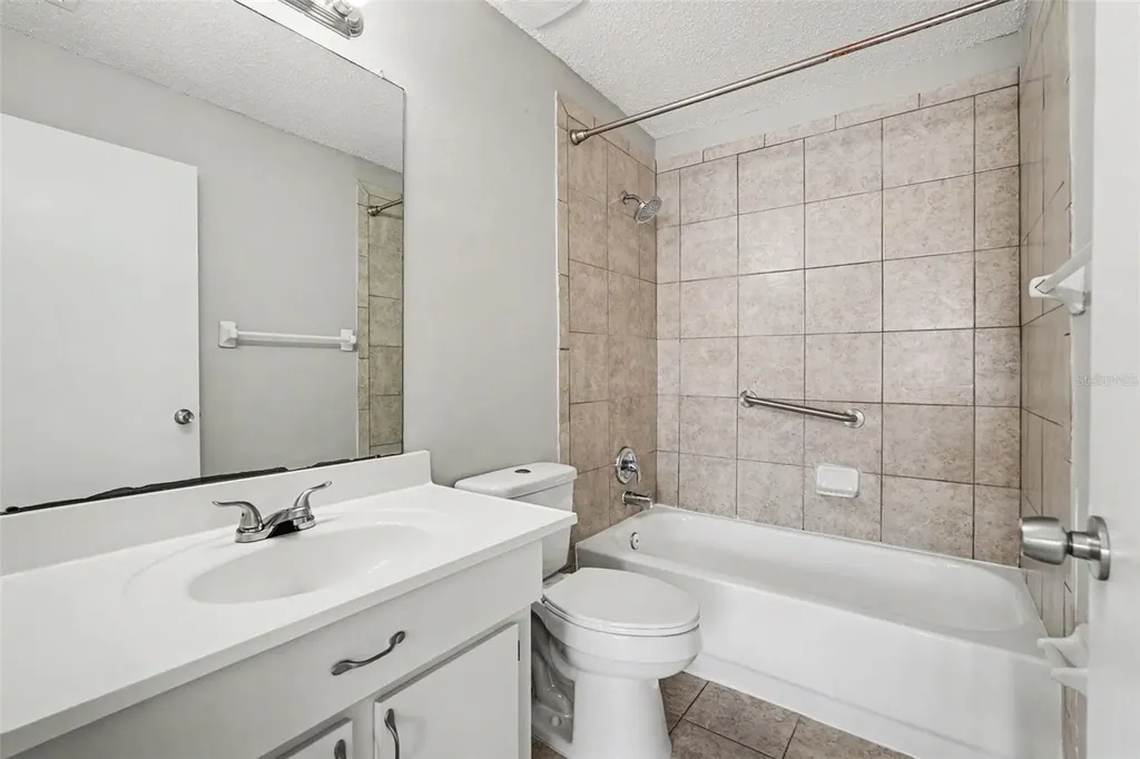 1301 Mohrlake Drive Brandon FL 33511
