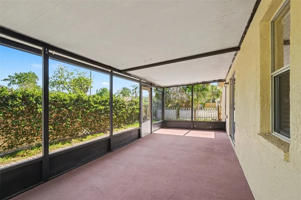 1301 Mohrlake Drive Brandon FL 33511