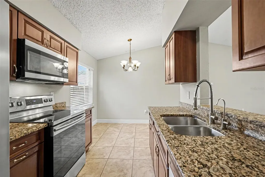 1301 Mohrlake Drive Brandon FL 33511
