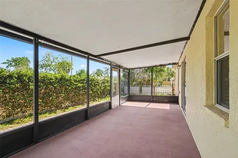 1301 Mohrlake Drive Brandon FL 33511
