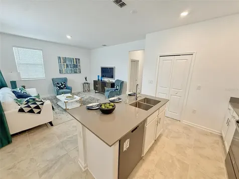 1692 Tohoqua Boulevard Kissimmee FL 34744