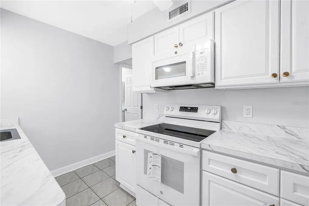 6960 Sunset Drive S South Pasadena FL 33707