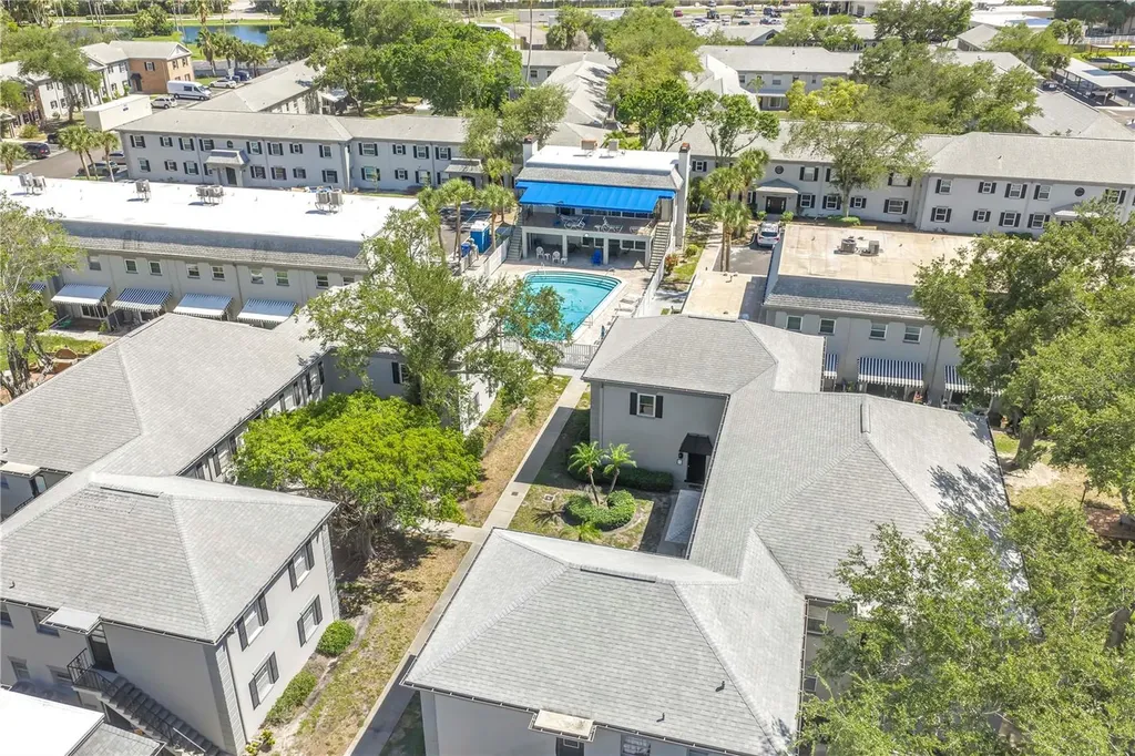 6960 Sunset Drive S South Pasadena FL 33707