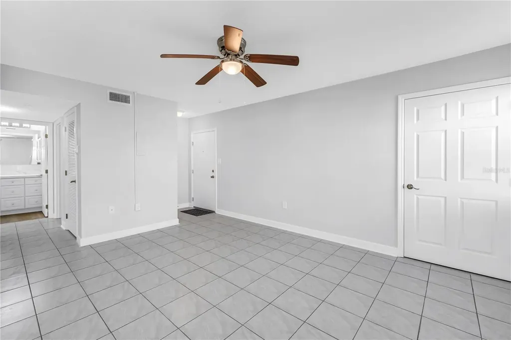 6960 Sunset Drive S South Pasadena FL 33707